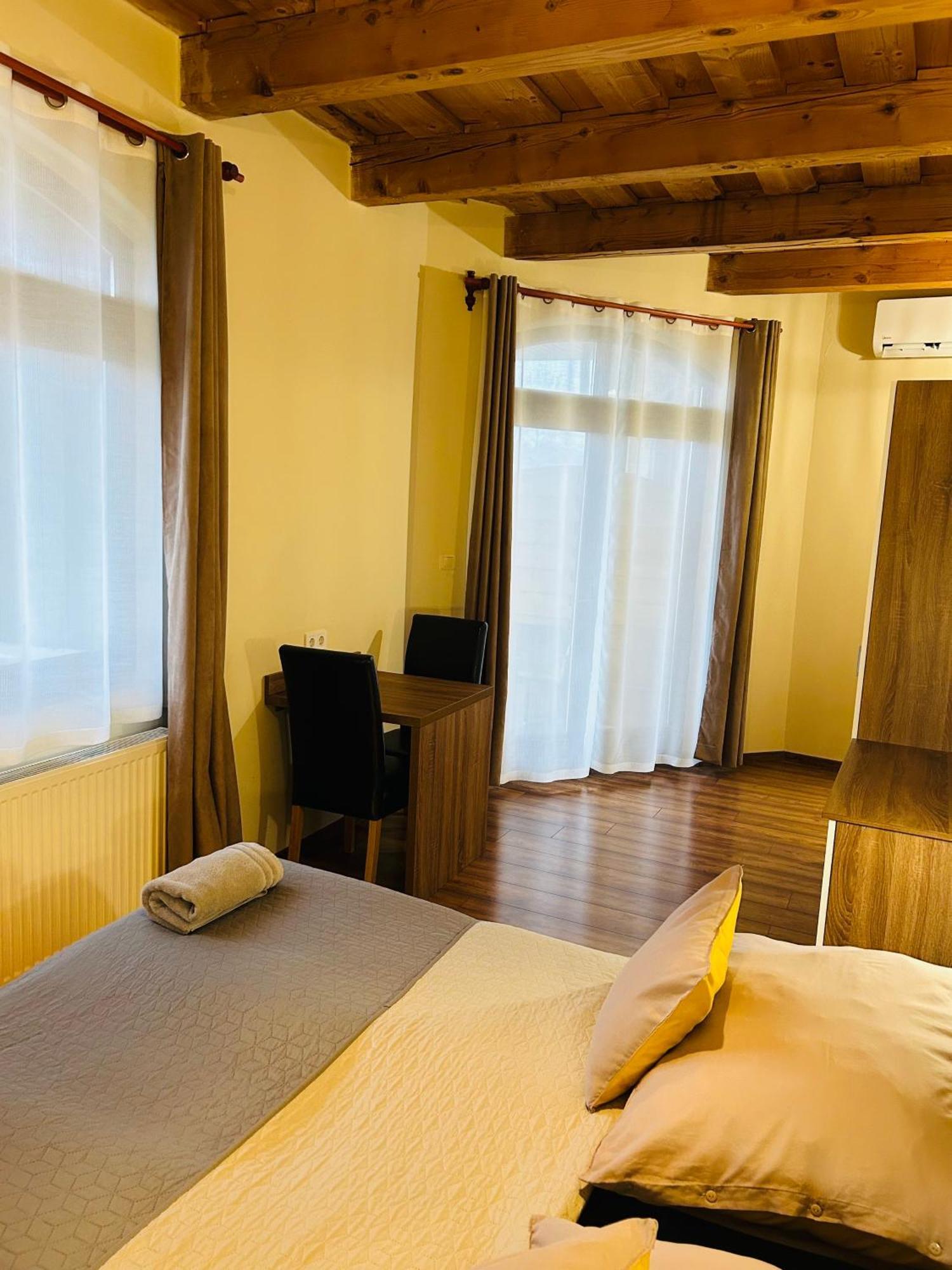 Harmonia Vendeghaz Hotel Miskolc Exterior photo