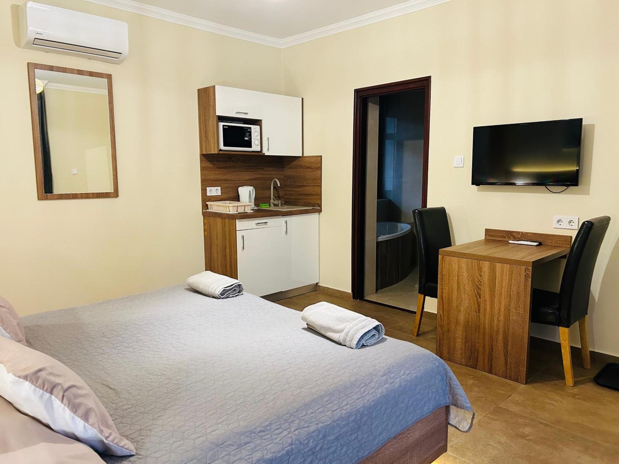 Harmonia Vendeghaz Hotel Miskolc Exterior photo